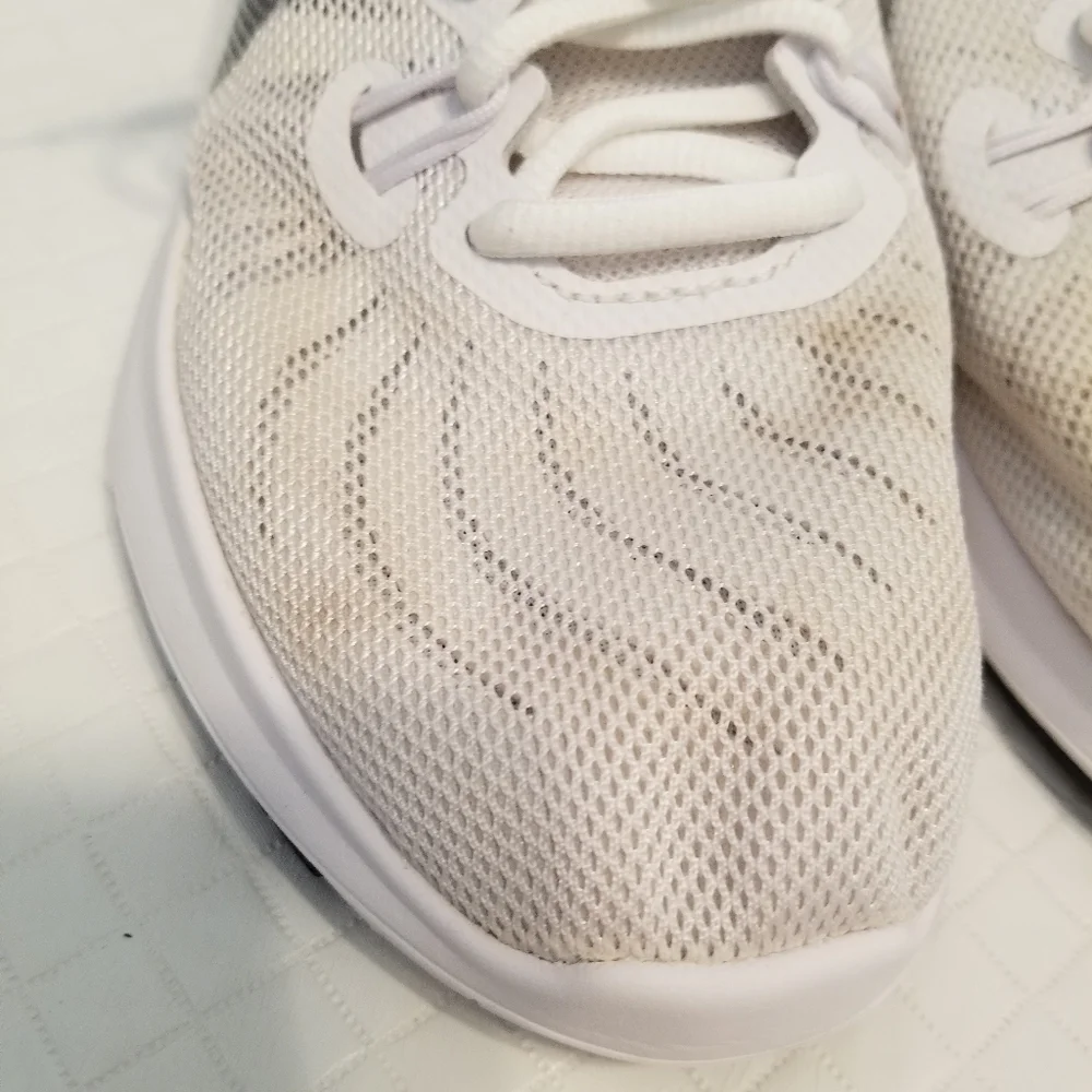 Lot of 2 pairs size 6 women's sneakers Ryka,Nike with Flaws